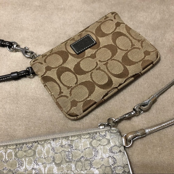 SOLD - Wallet: 2 x COACH Wristlets 🛍 Bundle Me! - Picture 3 of 4